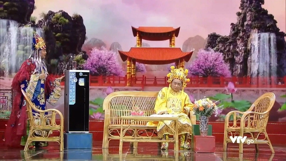 Báo VNEXPRESS đưa tin | Karofi gửi thông điệp sống khỏe trên sóng 'Táo quân 2025'